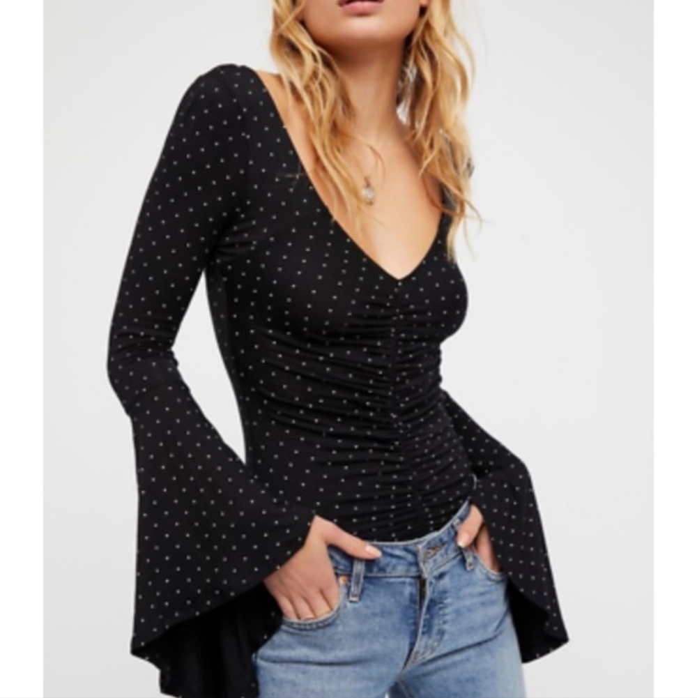 Free People Printed What A Babe Top Long Bell Sleeves Ruched V Neck Black Sm NWT